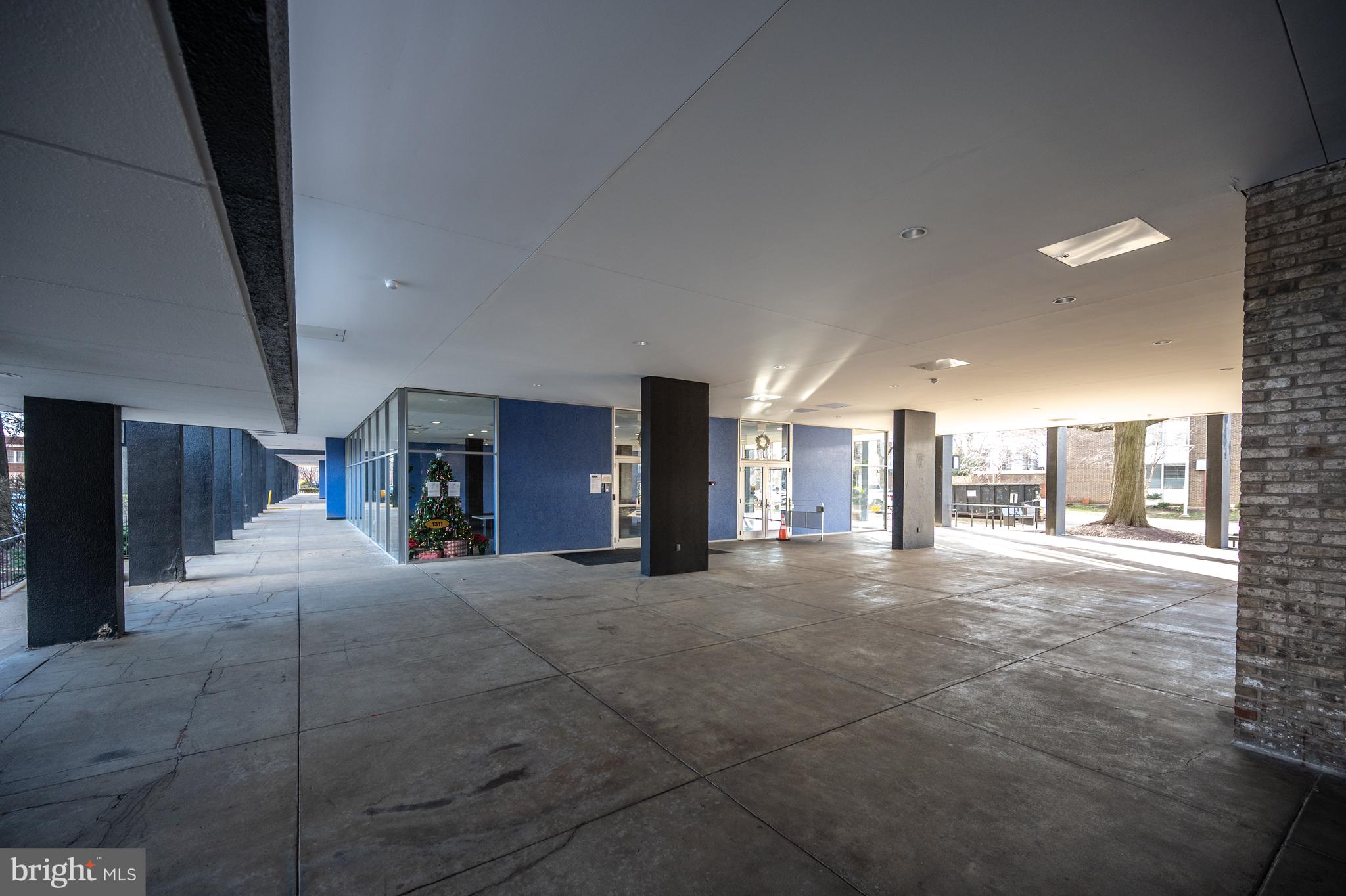 1311 Delaware Avenue Southwest, Unit S231 Washington, DC 20024 - Photo 61 of 74 a view of a house with a city street