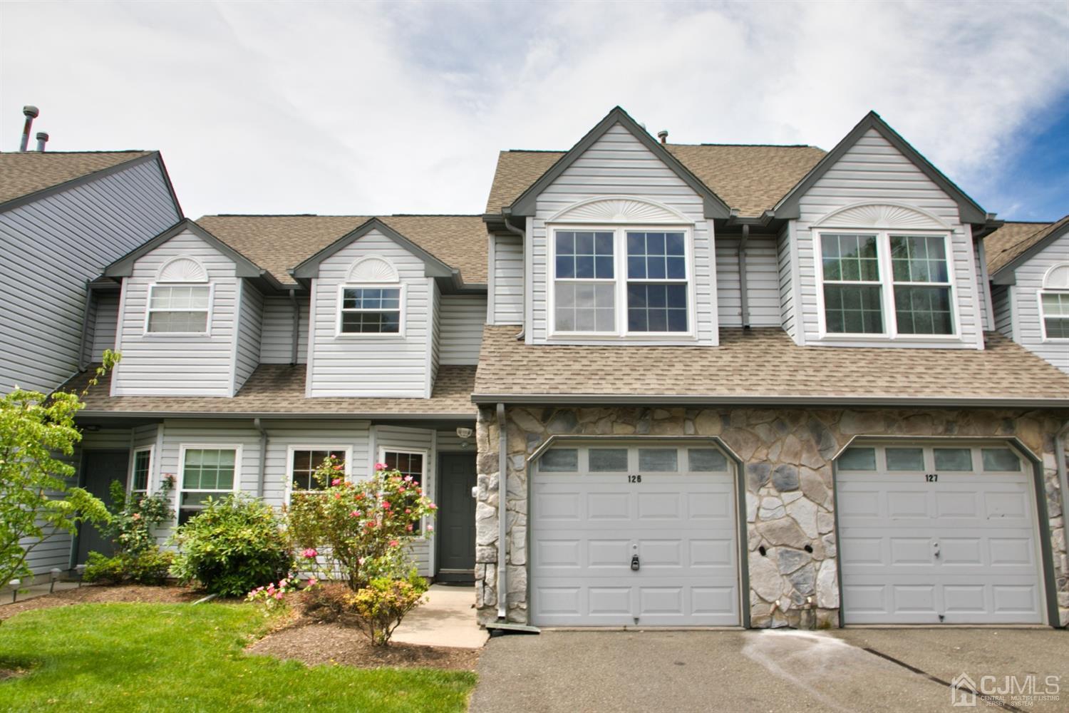 126 Orion Road Piscataway, NJ 08854 - Photo 6 of 48 Gallery Image 6
