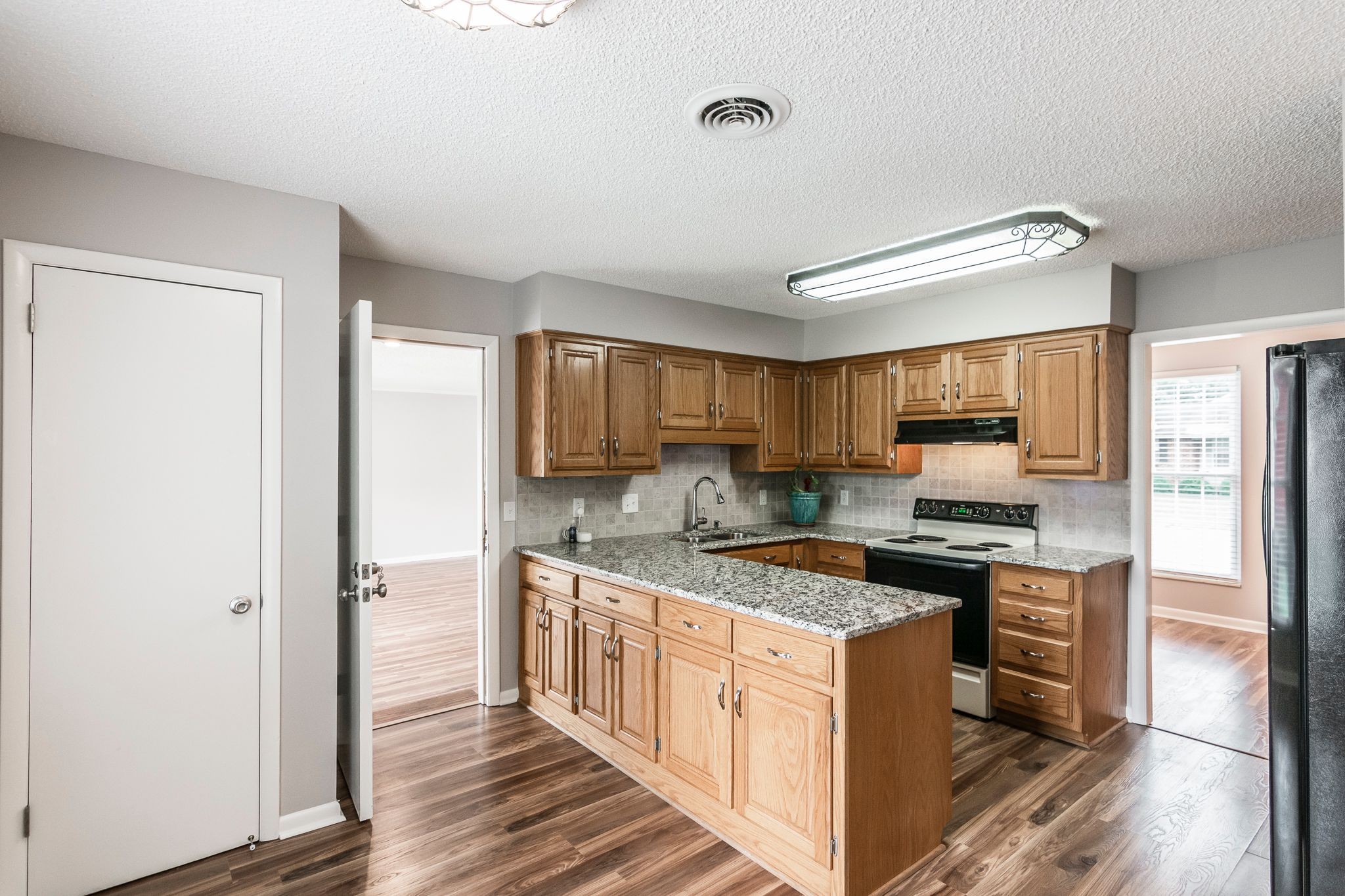 3420 Country Hill Road Antioch, TN 37013 - Photo 13 of 38 Gallery Image 13