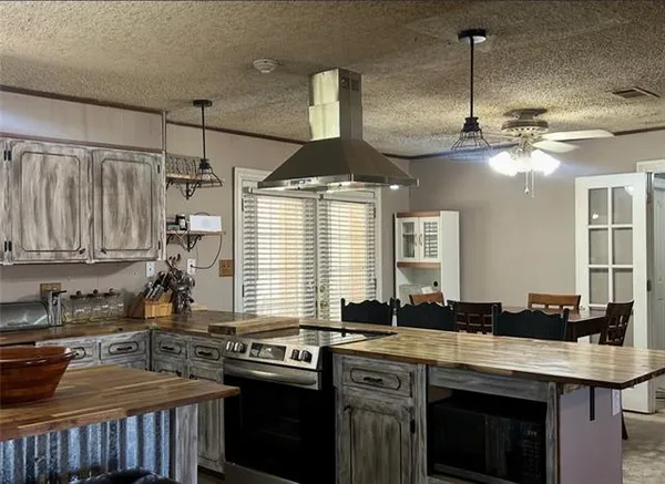 $235,000 | 557 Layfield Road, Coushatta, LA 71019
