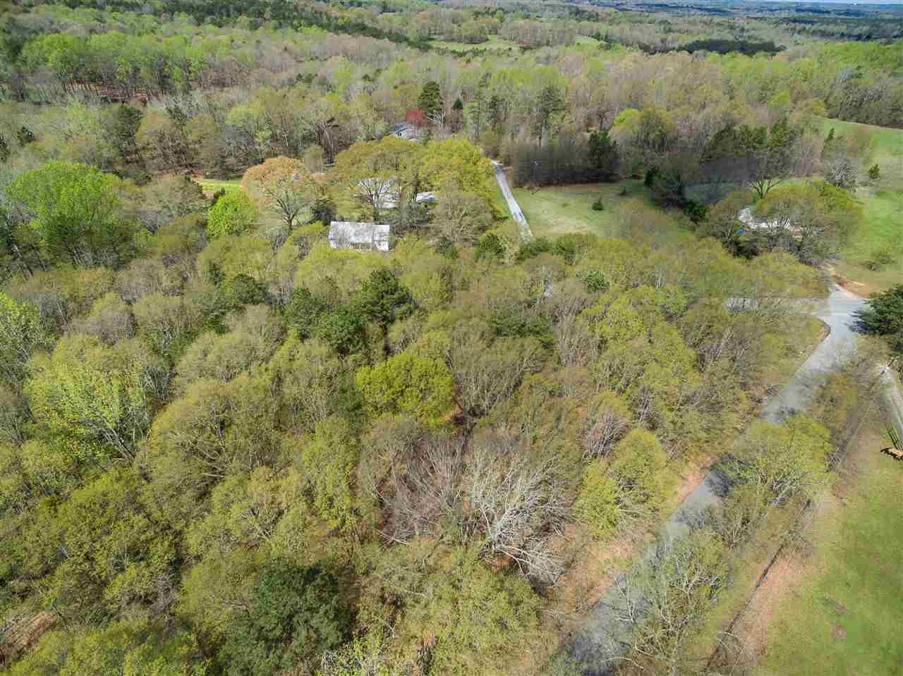 130 Lee Road Spartanburg, SC 29306 - Photo 3 of 19