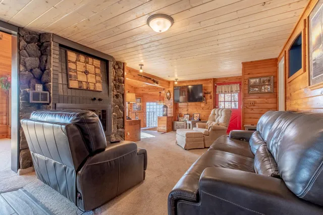 $489,900 | 27686 Little Whitefish Road, Garrison, MN 56450