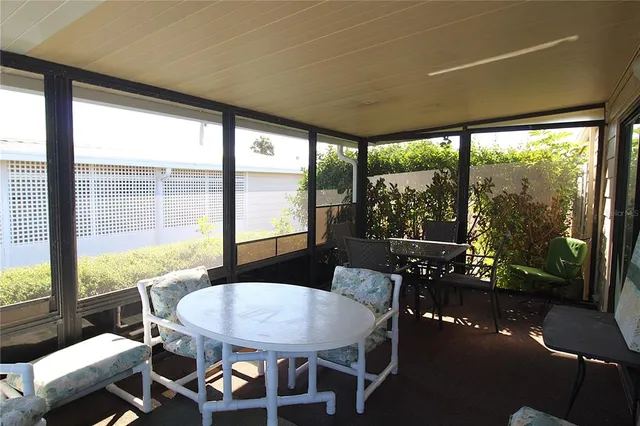 $1,995 | 5580 Stonehaven Lane, Sarasota, FL 34233