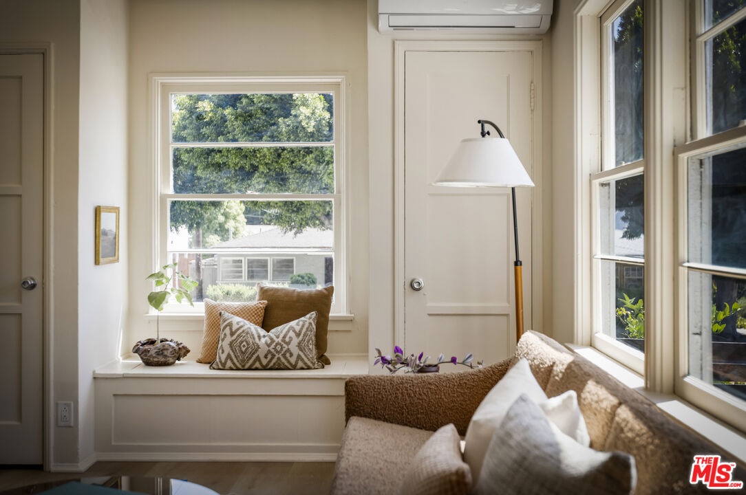 4355 Verdugo Road Los Angeles, CA 90065 - Photo 7 of 33