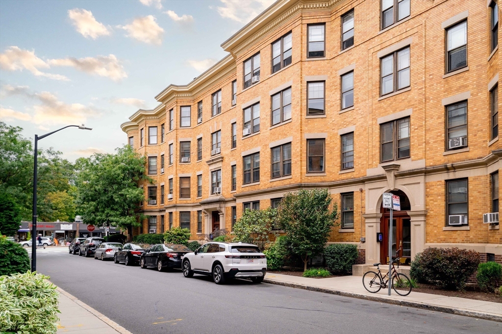 4 Newport Road, Unit 7 Cambridge, MA 02140 - Photo 31 of 31 a building view