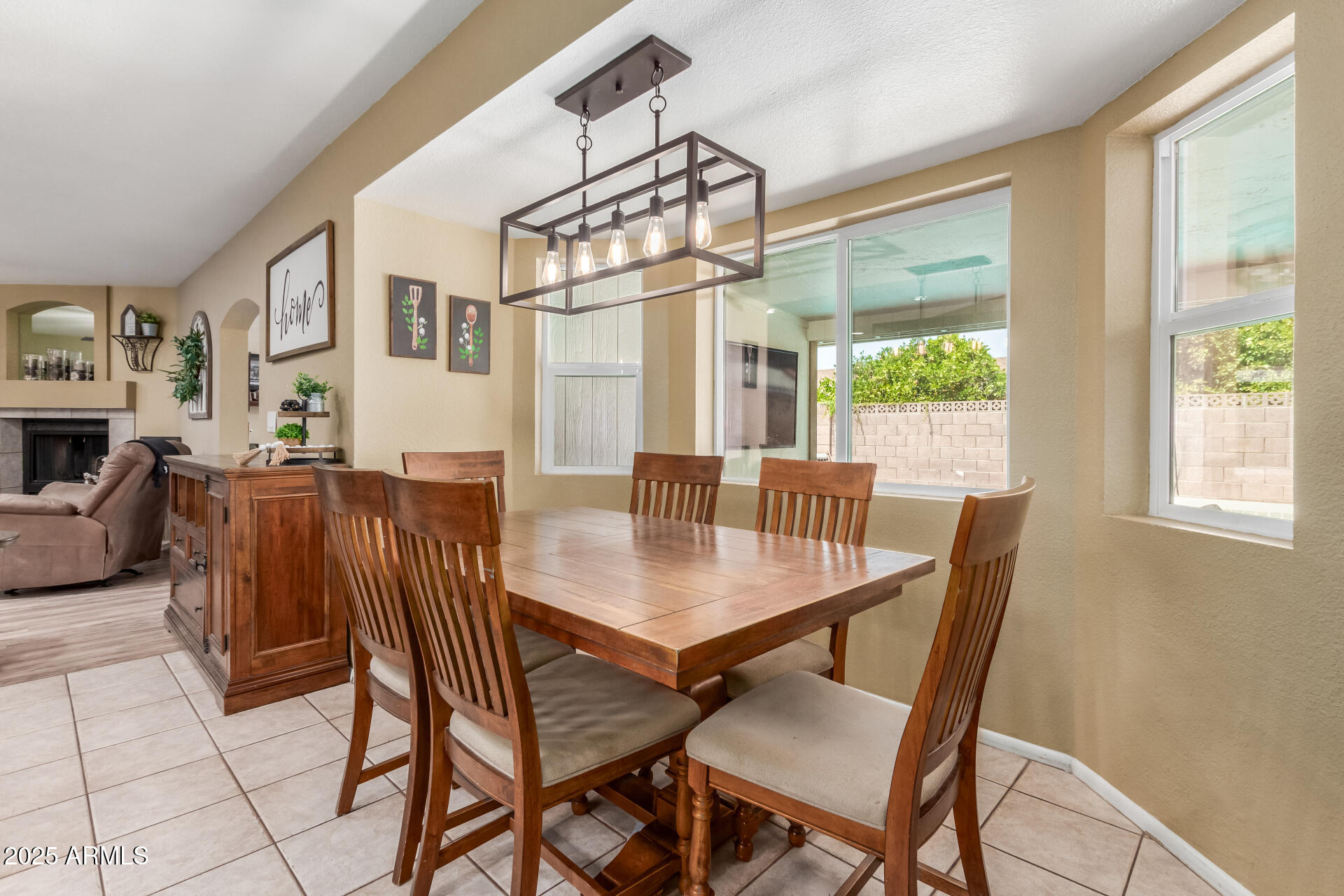 2112 East Decatur Street Mesa, AZ 85213 - Photo 5 of 22 13 Decatur