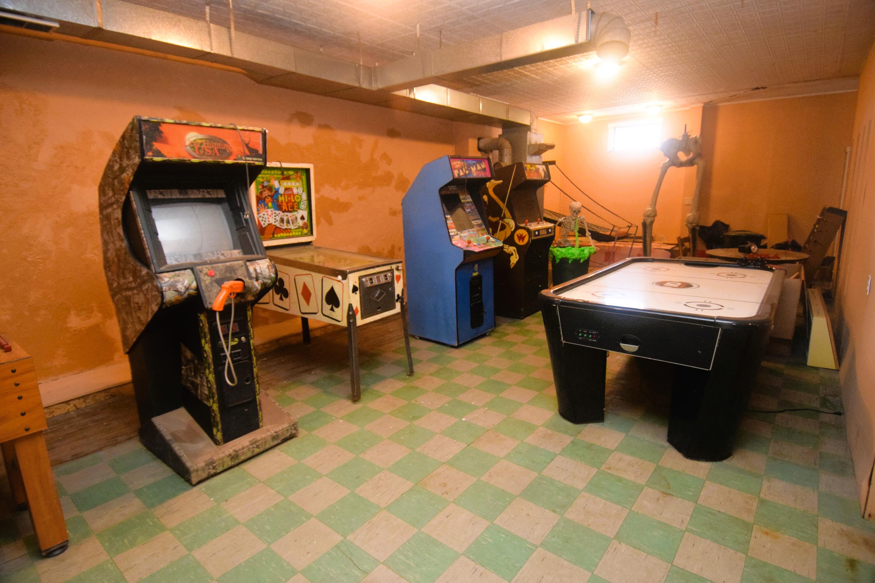 17 North Main Street Anson, ME 04958 - Photo 15 of 35 Game Room