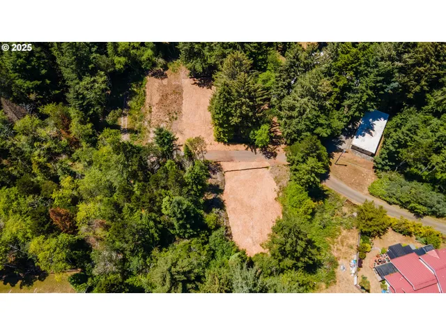 $79,000 | 1227 Seagate Street, Coos Bay, OR 97420