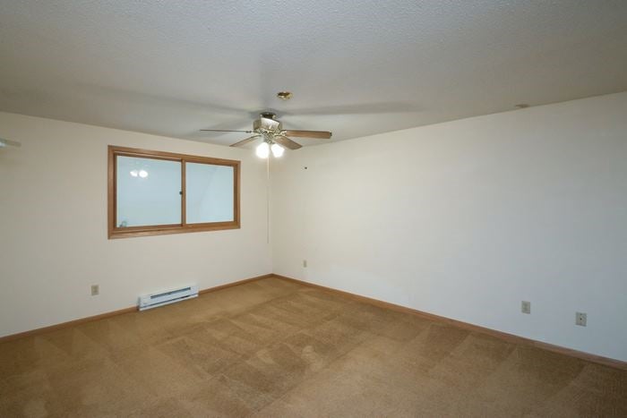 1718 Rochester Avenue Iowa City, IA 52245 - Photo 15 of 25 Gallery Image 15