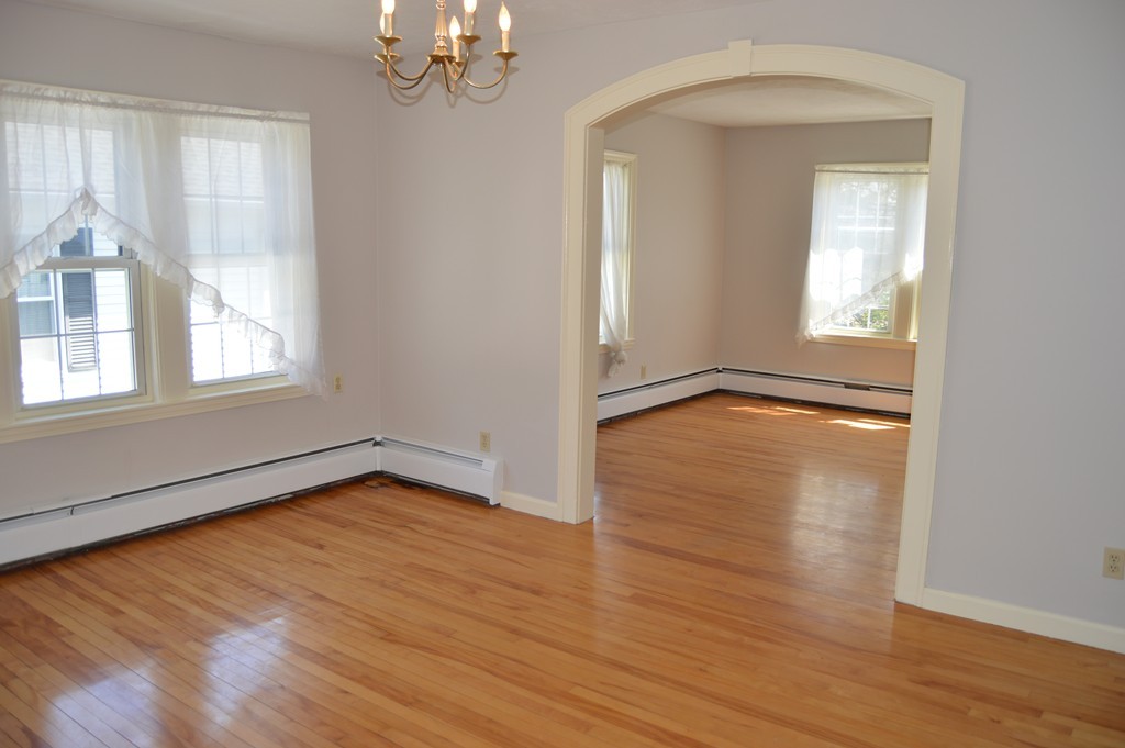 89 Kenberma Road Worcester, MA 01604 - Photo 17 of 22 Gallery Image 17