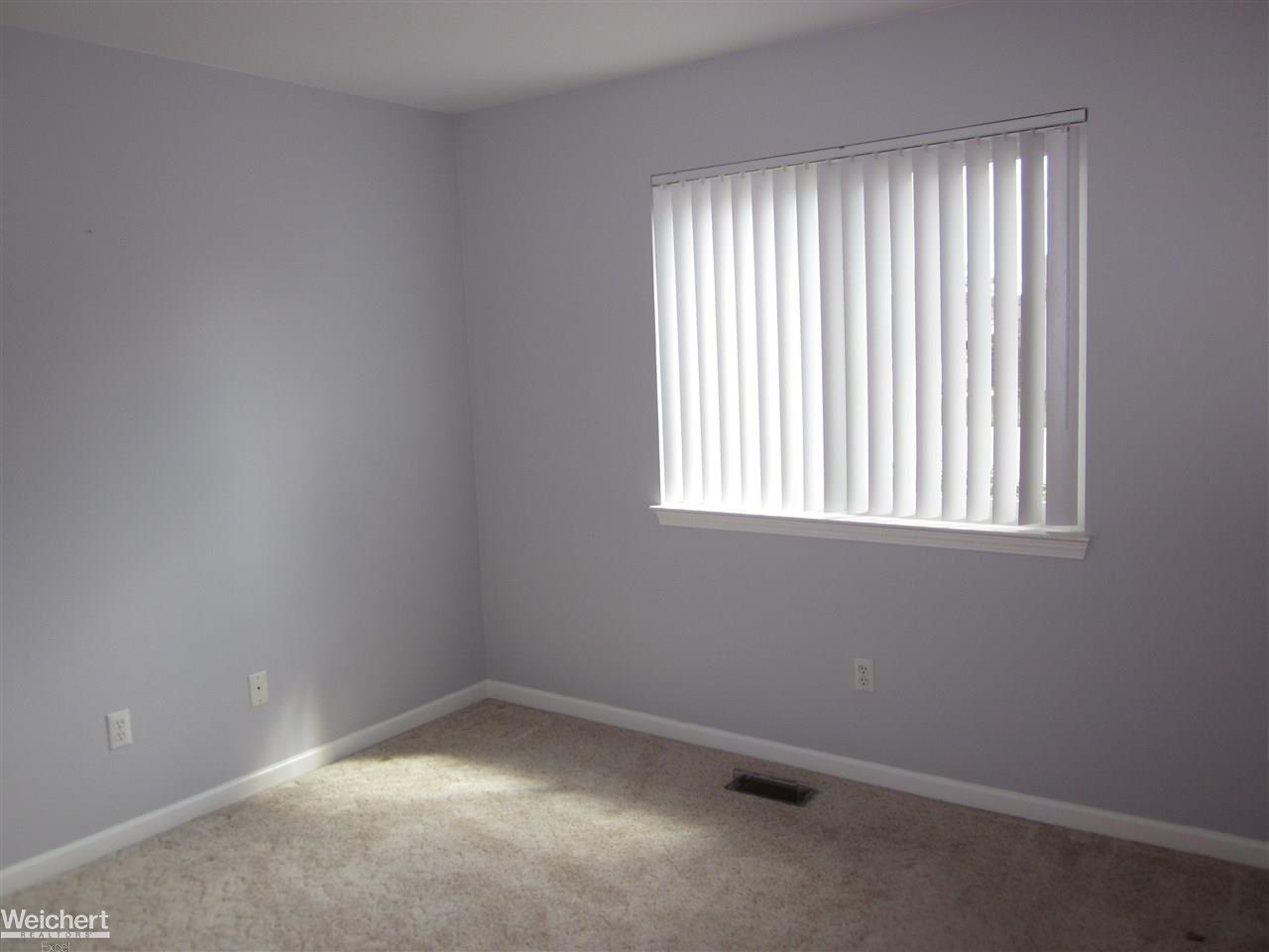 26013 Ranger Warren, MI 48091 - Photo 17 of 24 Gallery Image 17