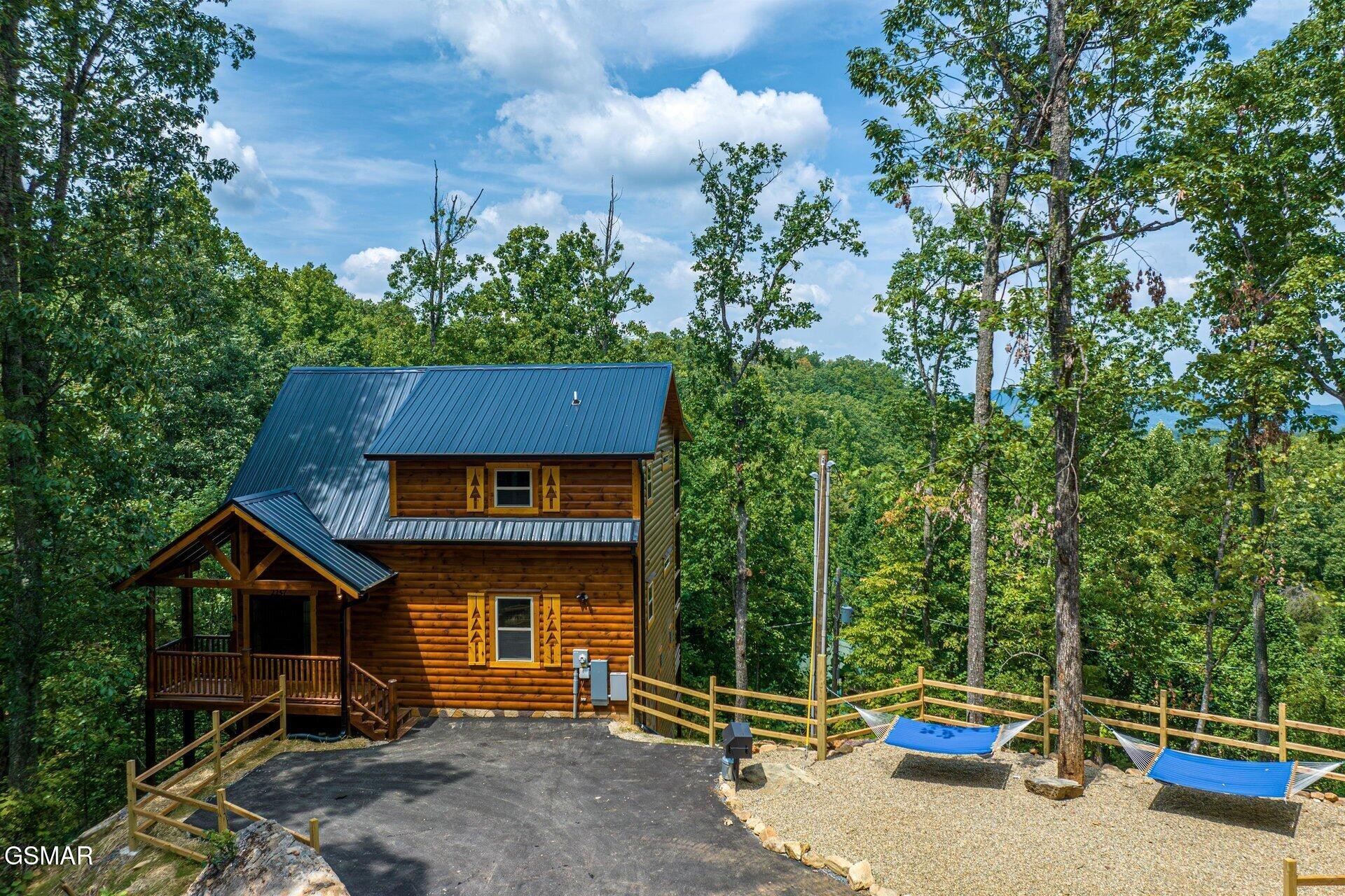 2257 Red Bud Road Sevierville, TN 37876 - Photo 30 of 36 Gallery Image 30