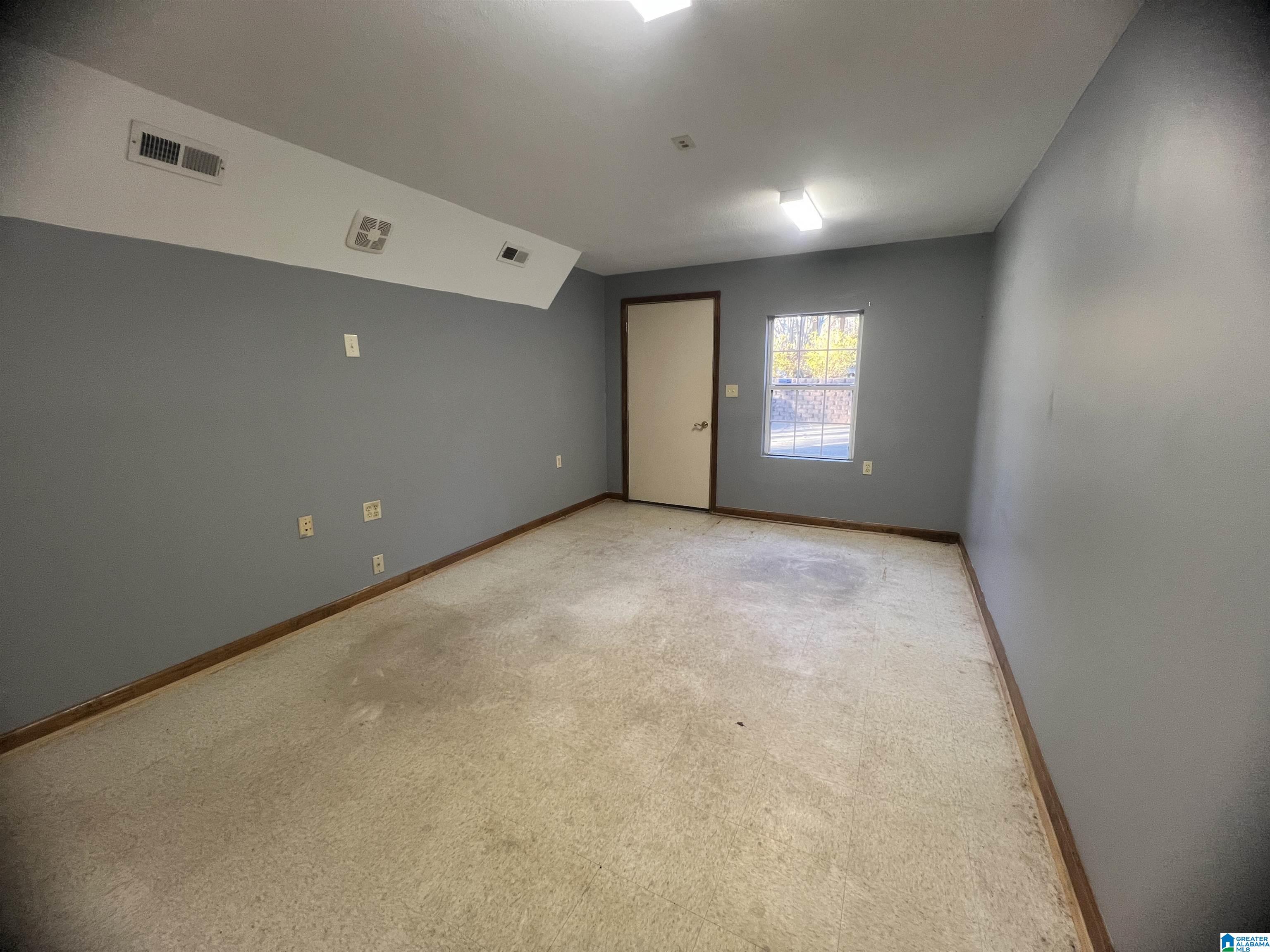 19200 Eastern Valley Road Woodstock, AL 35188 - Photo 13 of 47