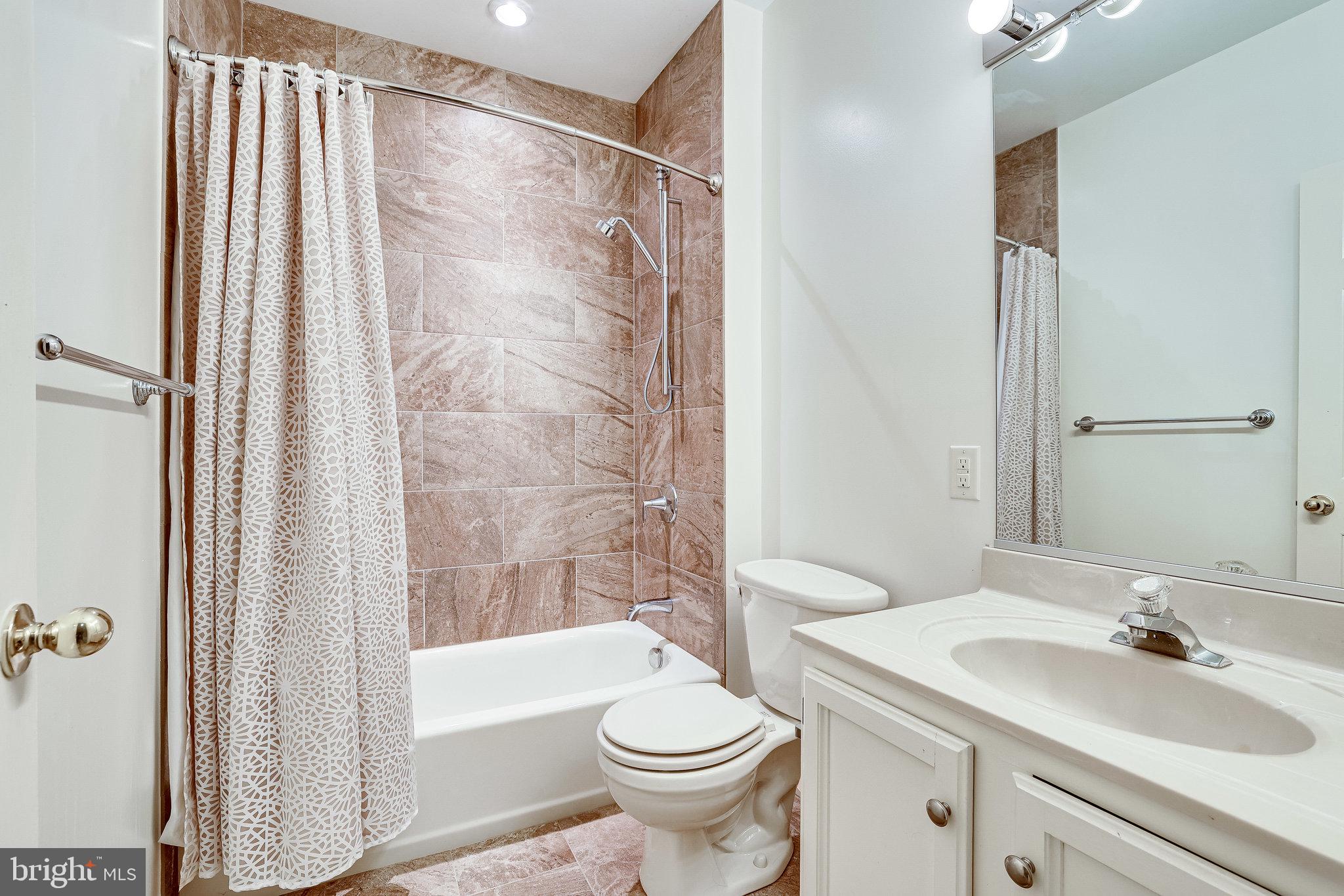 1223 Woodbrook Court Reston, VA 20194 - Photo 68 of 86 Full renovated bathroom with shower/tub