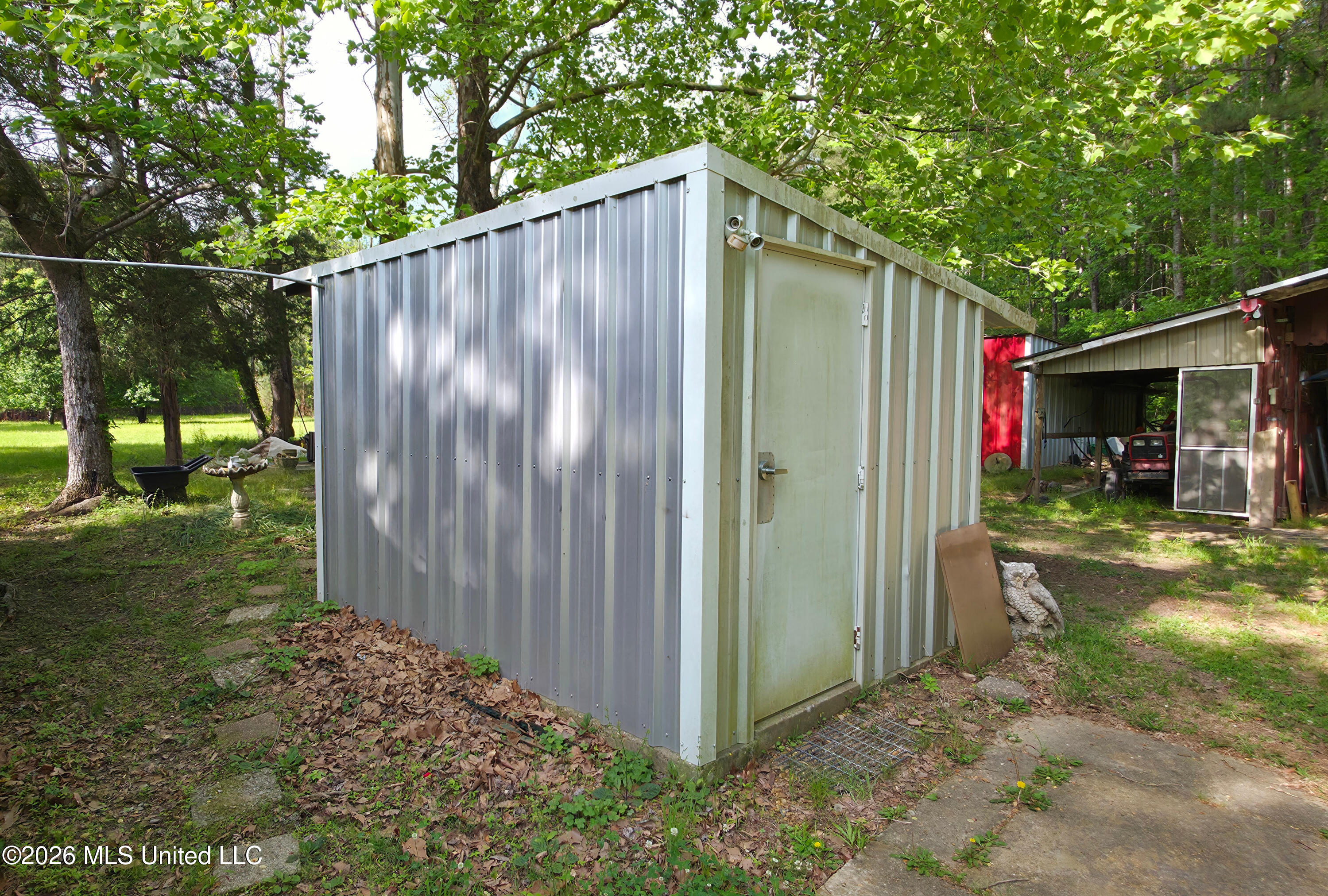 2014 Coldwater Church Road Meadville, MS 39653 - Photo 3 of 23 pump house