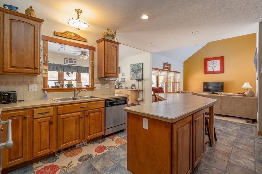 153 NW Road Westhampton, MA 01027 - Photo 10 of 31 Gallery Image 10