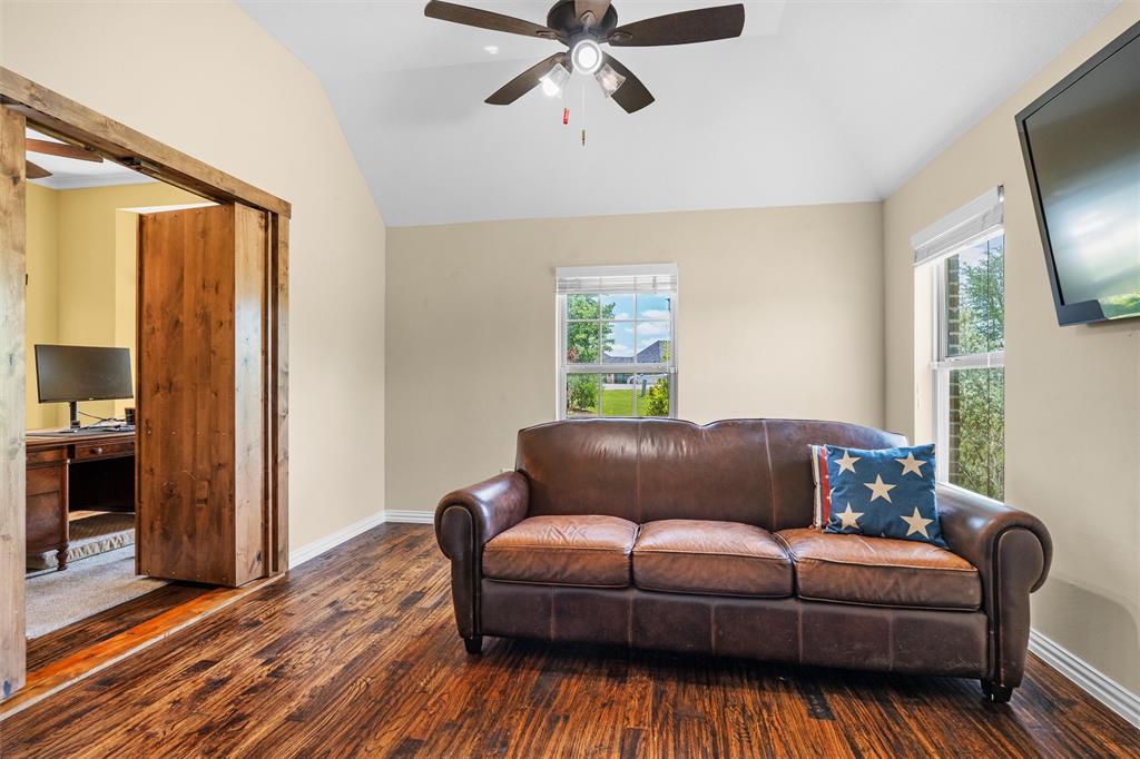 119 Rasha Drive Azle, TX 76020 - Photo 14 of 40 Flex Space behind the Study