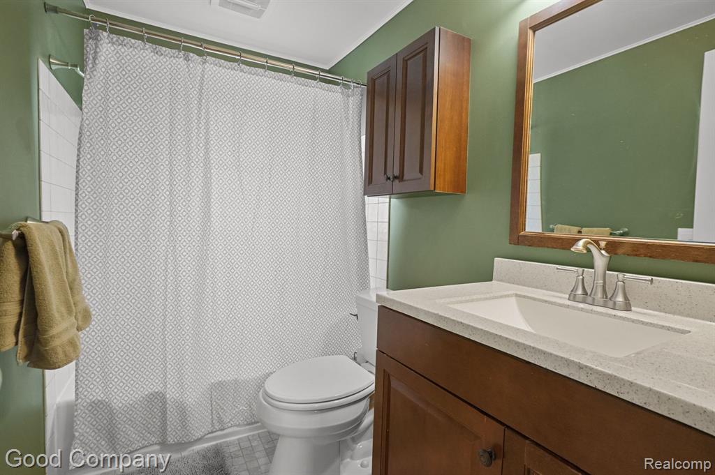 812 Columbia Road Berkley, MI 48072 - Photo 12 of 26 Gallery Image 12