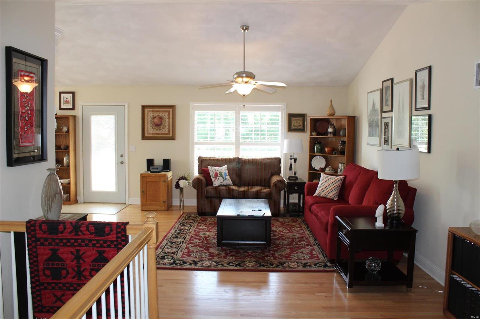 154 Gall Road Columbia, IL 62236 - Photo 8 of 60 Gallery Image 8