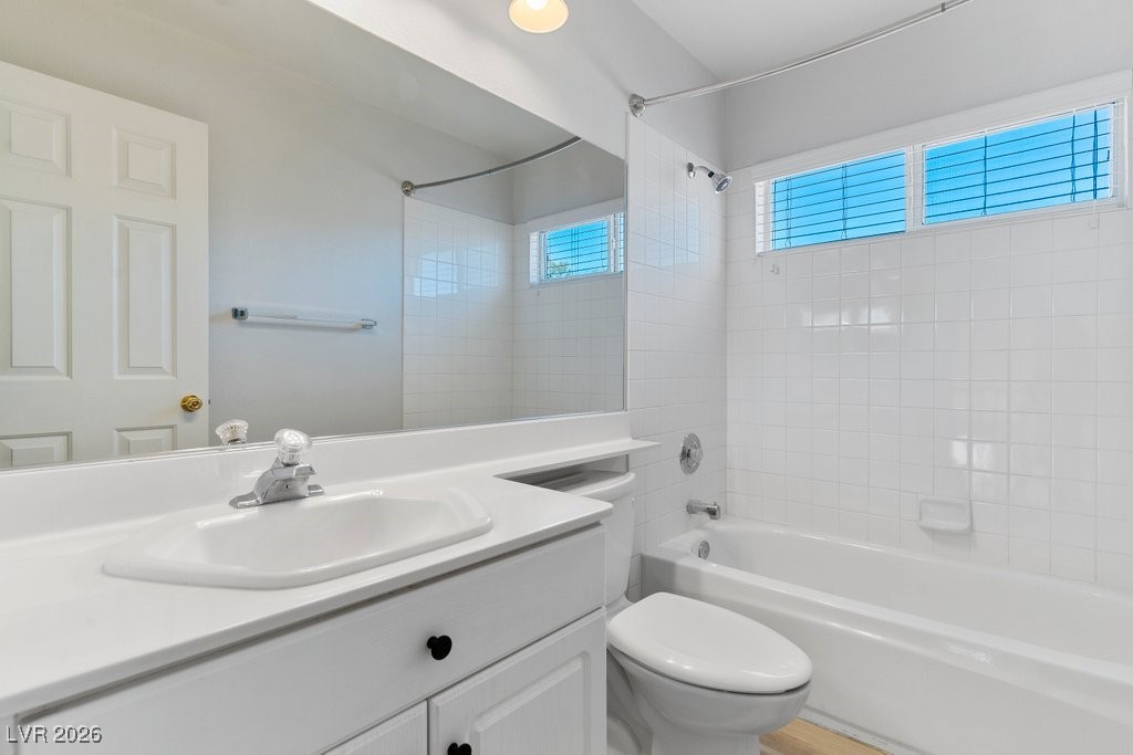 215 Camelback Ridge Avenue Henderson, NV 89012 - Photo 28 of 32