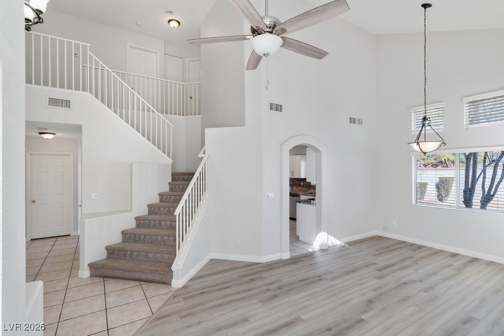 215 Camelback Ridge Avenue Henderson, NV 89012 - Photo 5 of 32