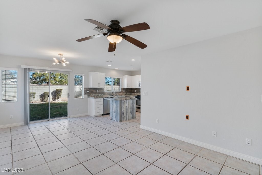 215 Camelback Ridge Avenue Henderson, NV 89012 - Photo 9 of 32