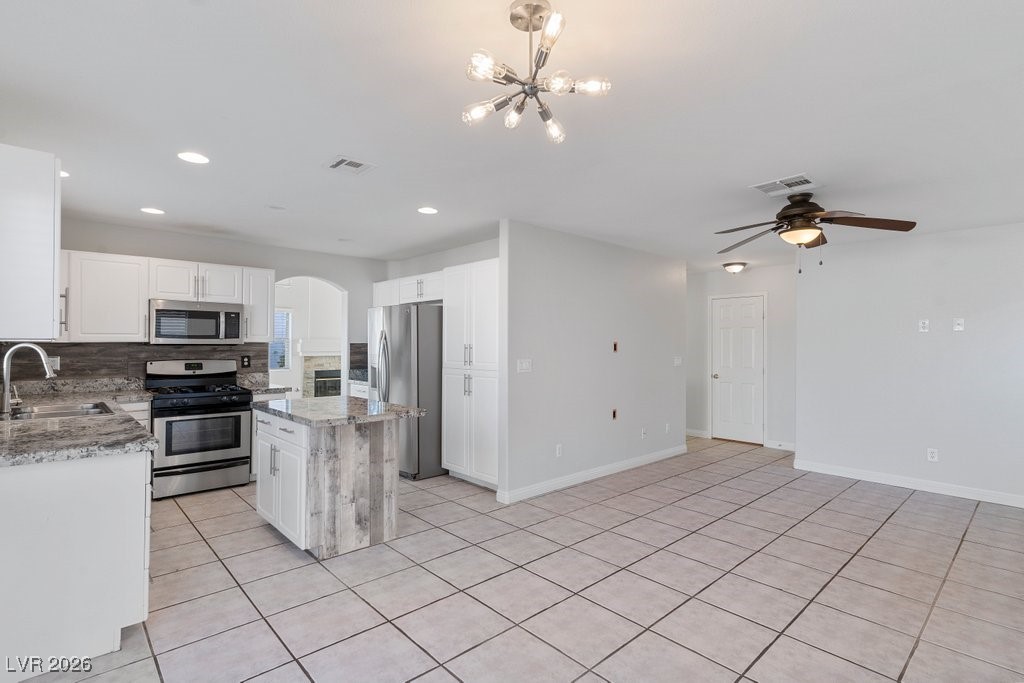 215 Camelback Ridge Avenue Henderson, NV 89012 - Photo 10 of 32