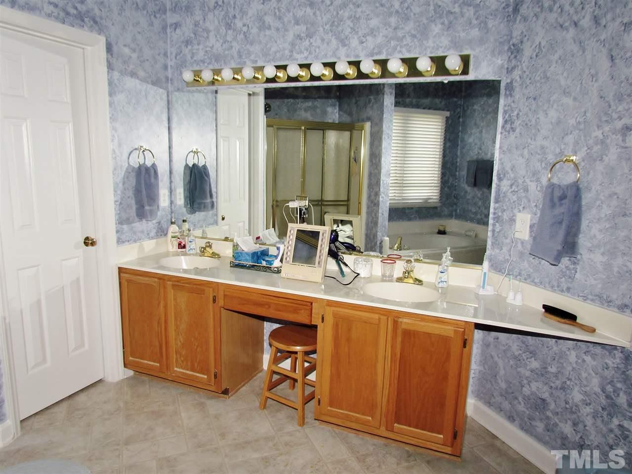 1245 Hillingdon Way Raleigh, NC 27614 - Photo 16 of 25 Gallery Image 16