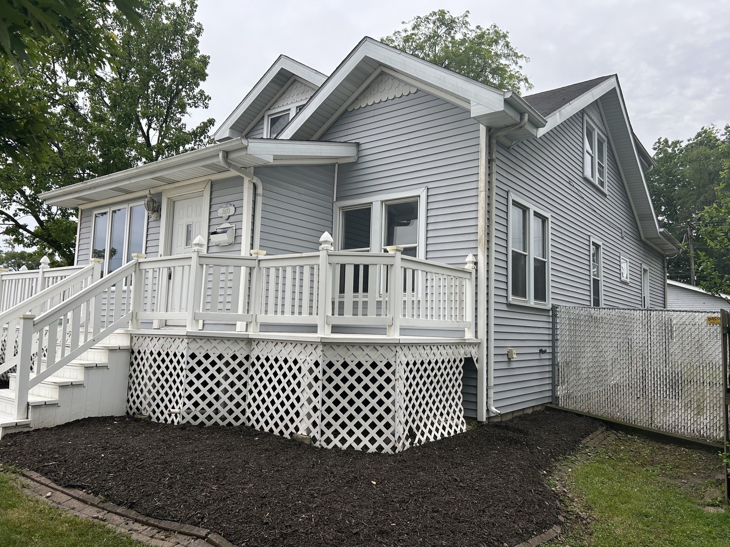 3673 Randolph Street Lansing, IL 60438 - Photo 2 of 22