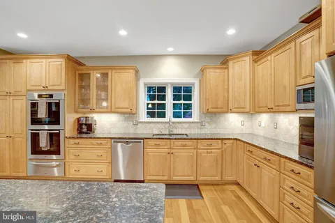 $1,950,000 | 117 West George Mason Road, Falls Church, VA 22046