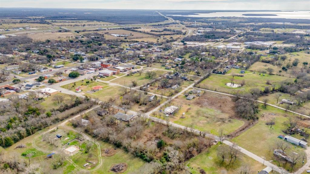 208 West 9th Street Kemp, TX 75143 - Photo 4 of 13 a view of city and mountain