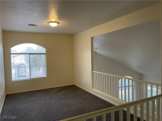 $2,400 | 191 Tayman Park Avenue, Las Vegas, NV 89148