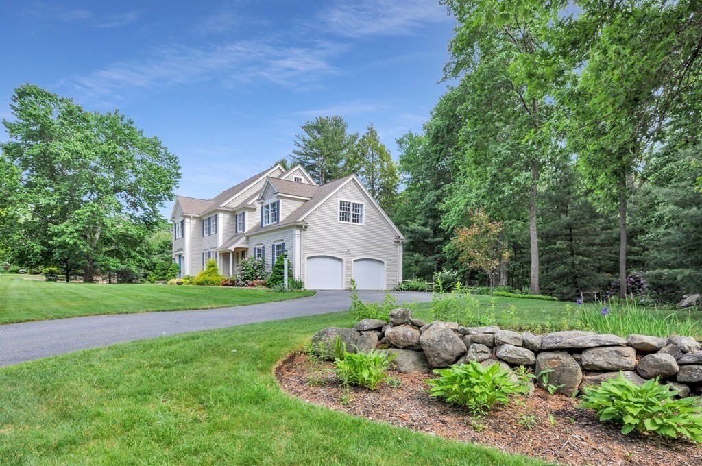 1 Sweeney Ridge Road Bedford, MA 01730 - Photo 4 of 42 Gallery Image 4
