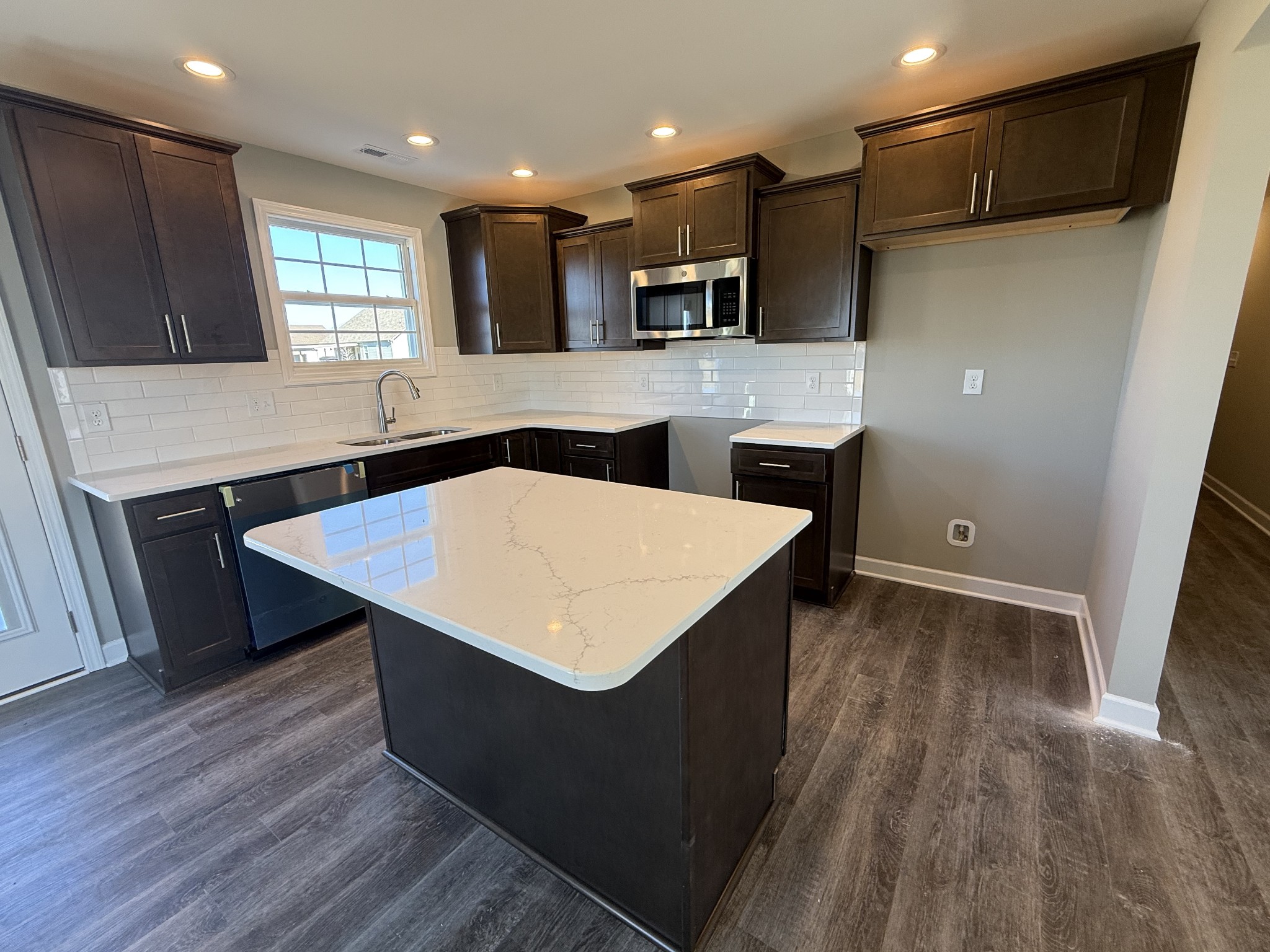 264 Ridge Street Manchester, TN 37355 - Photo 3 of 17 Gallery Image 3