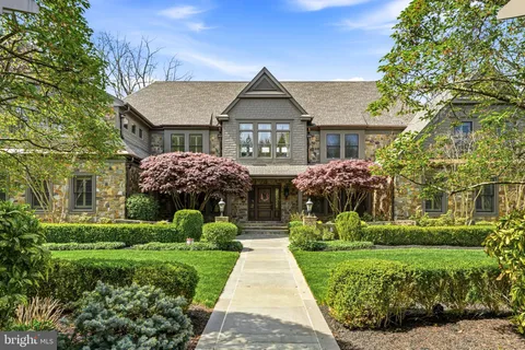 $2,300,000 | 728 Mill Street, Moorestown, NJ 08057