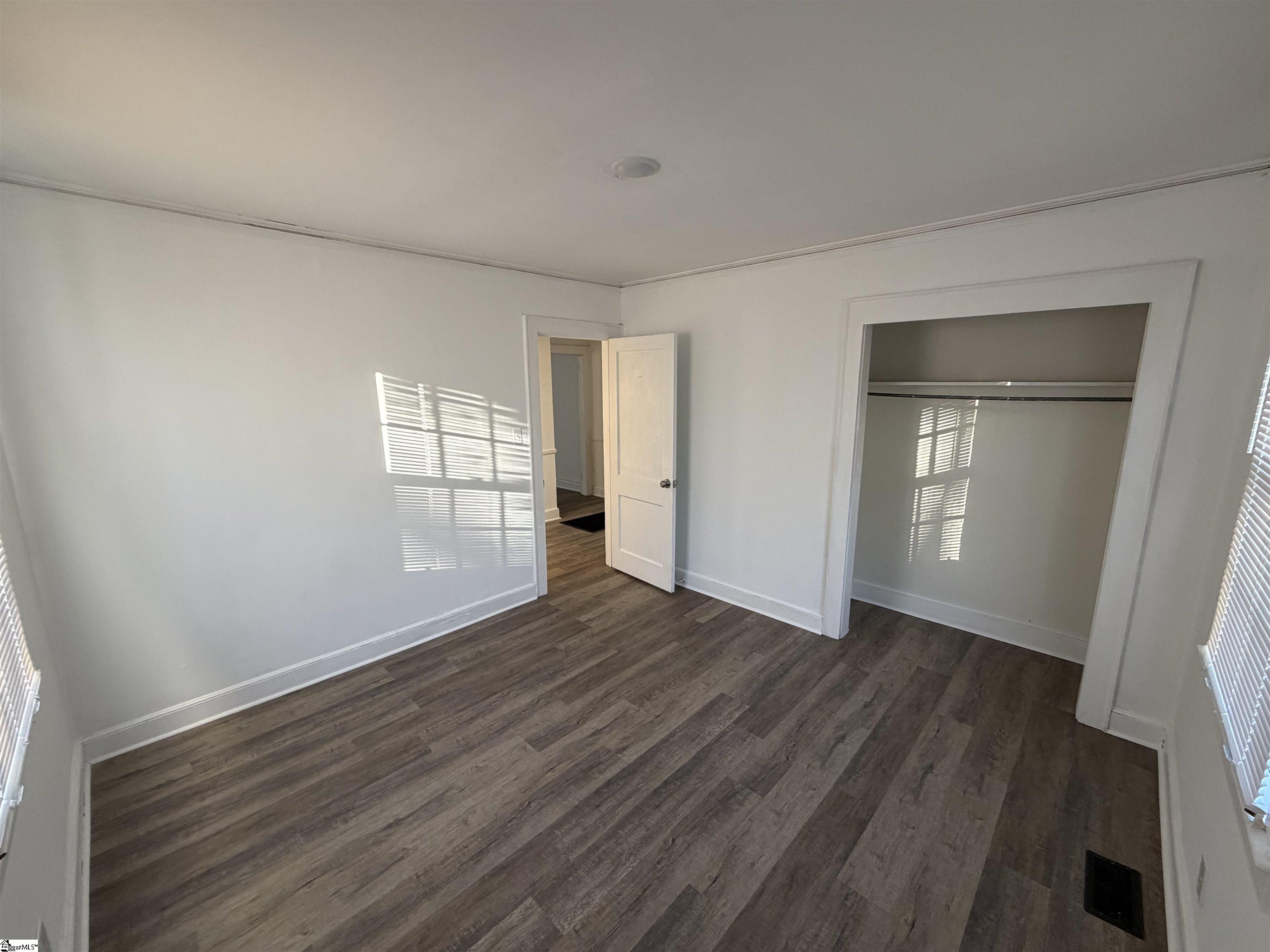 401 Whitehall Road Anderson, SC 29625 - Photo 3 of 10 Gallery Image 3
