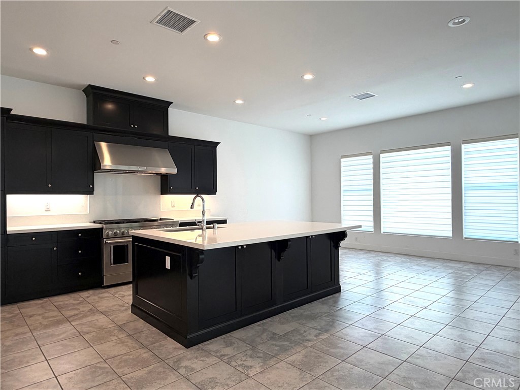 20756 Bluebird Court Porter Ranch, CA 91326 - Photo 2 of 34 Gallery Image 2