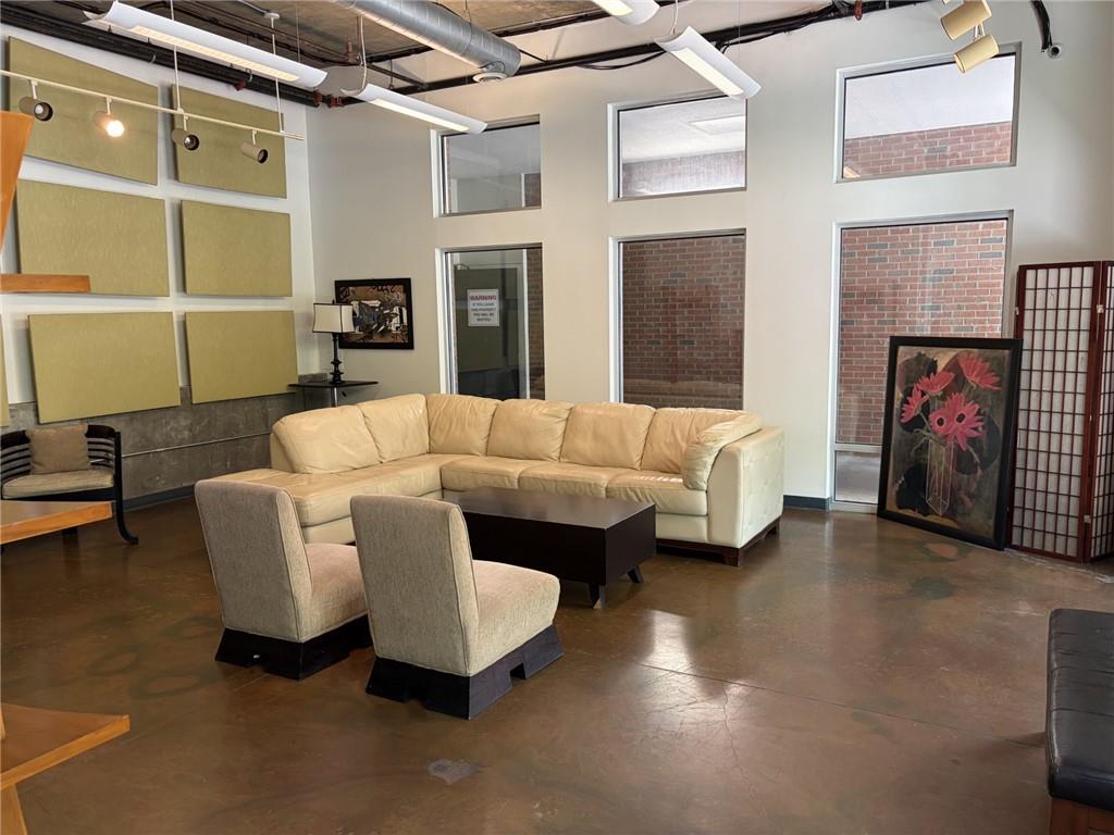 620 Glen Iris Drive Northeast, Unit 207 Atlanta, GA 30308 - Photo 17 of 18