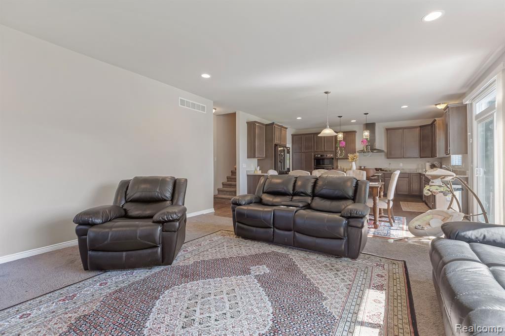 3384 Mildred Avenue Rochester Hills, MI 48309 - Photo 11 of 38