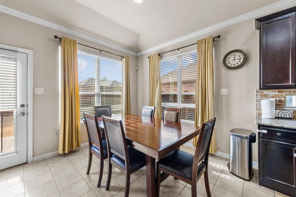 11620 Beach Street Frisco, TX 75036 - Photo 25 of 28 a dining room with furniture and window