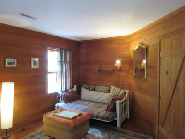 $2,200 | 10043 North Carolina Road, McClellanville, SC 29458