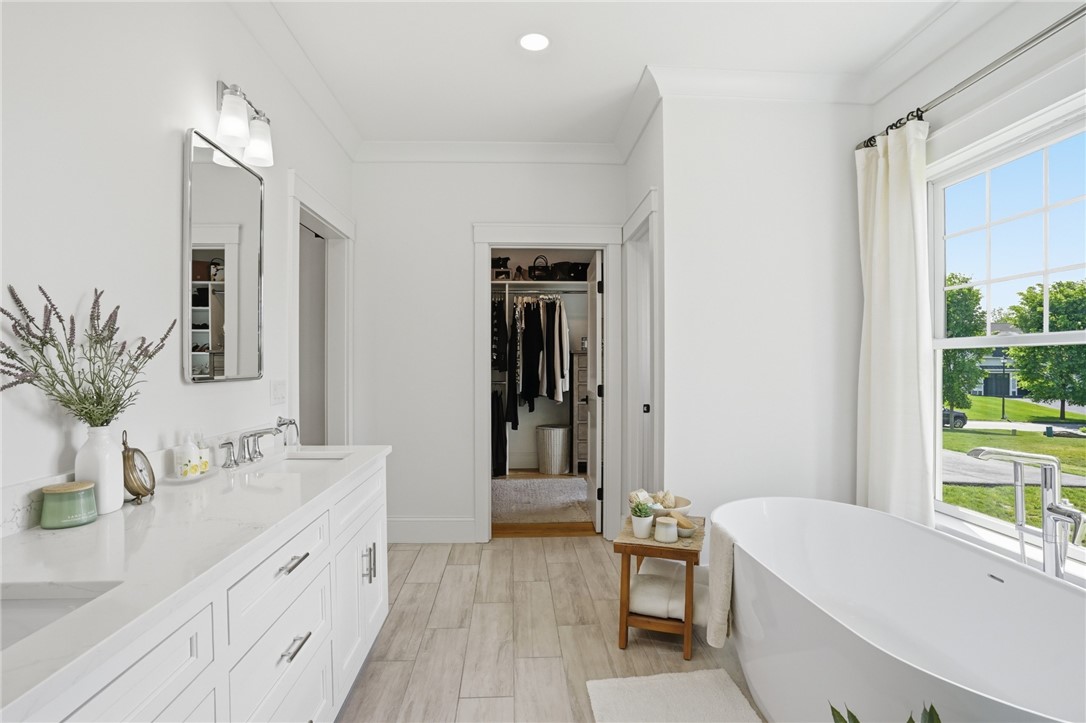 7 Waterview Lane Warren, RI 02885 - Photo 24 of 48