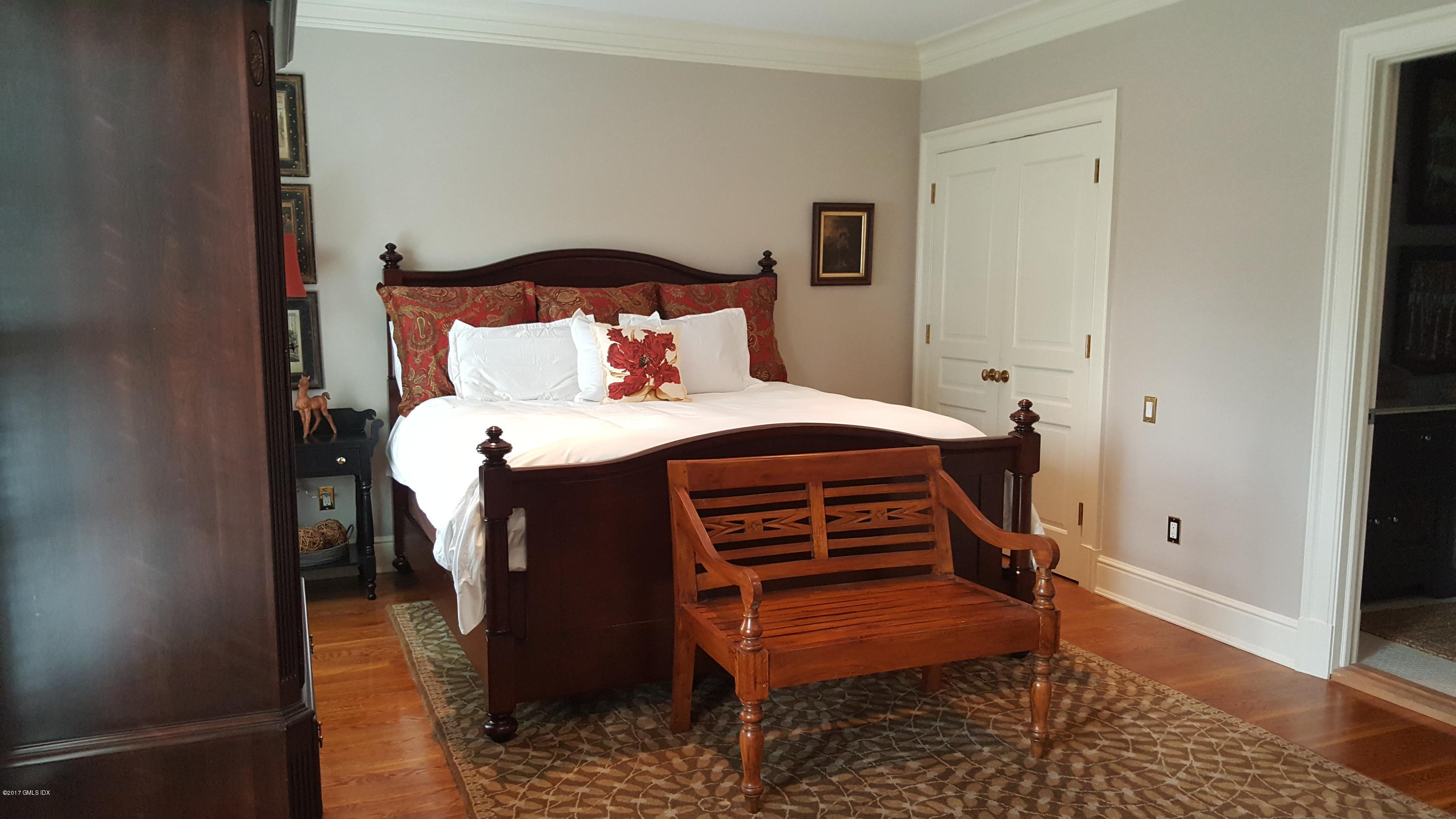 77 Maple Avenue Greenwich, CT 06830 - Photo 20 of 33 double bedroom suite