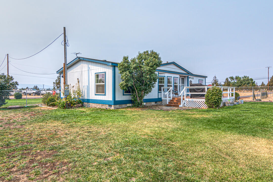 7105 Southwest Shad Road Terrebonne, OR 97760 - Photo 40 of 42 Shad Dr SW 7105 (28 of 43)