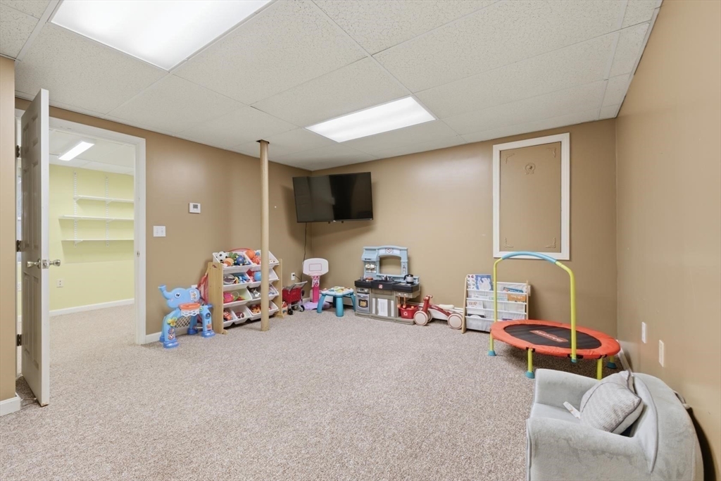 37 Cross Street, Unit 37 Franklin, MA 02038 - Photo 20 of 36