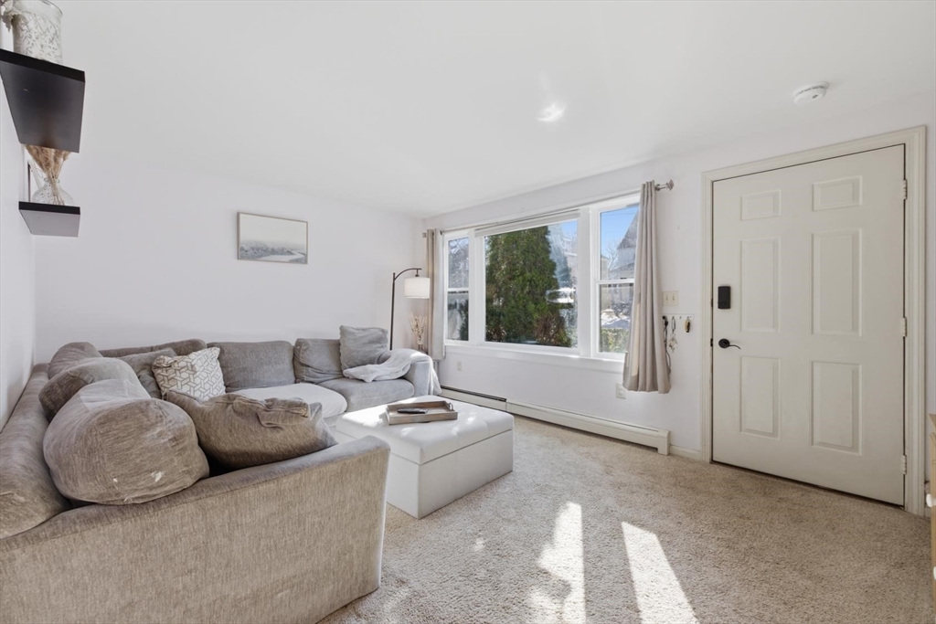 37 Cross Street, Unit 37 Franklin, MA 02038 - Photo 5 of 36