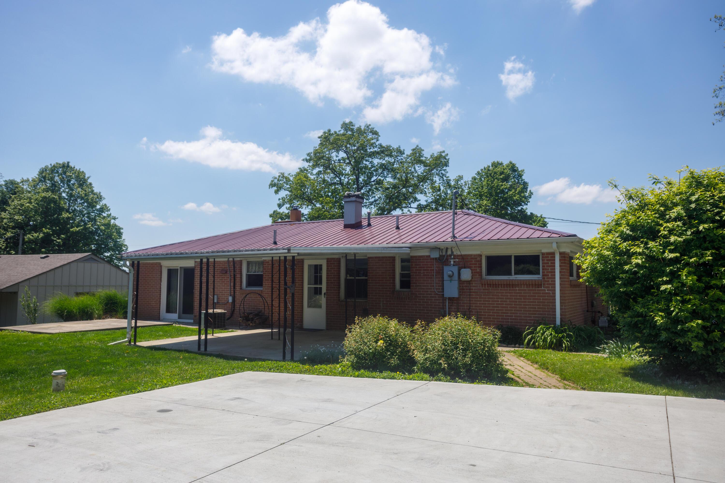 4008 Bosart Road Springfield, OH 45503 - Photo 26 of 27 WRE-4008Bosart--32