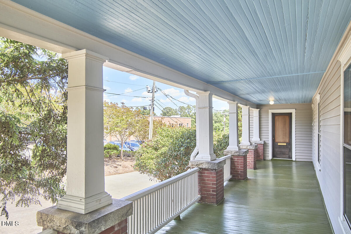 2125 Chapel Hill Road Durham, NC 27707 - Photo 4 of 34
