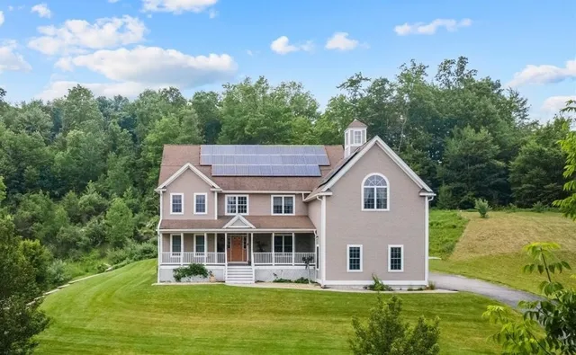 $825,000 | 44 Hycrest Road, Charlton, MA 01507