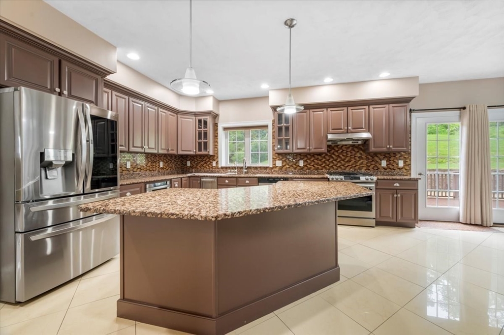 44 Hycrest Road Charlton, MA 01507 - Photo 12 of 42